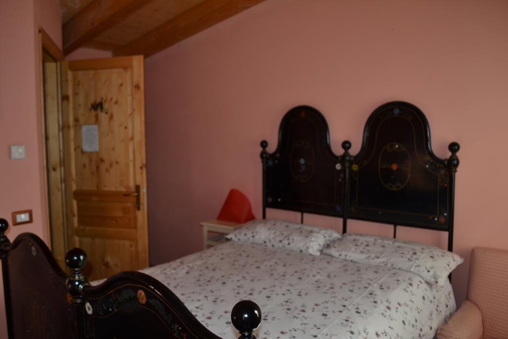 Cascina Trapella Βίλα Terruggia Δωμάτιο φωτογραφία